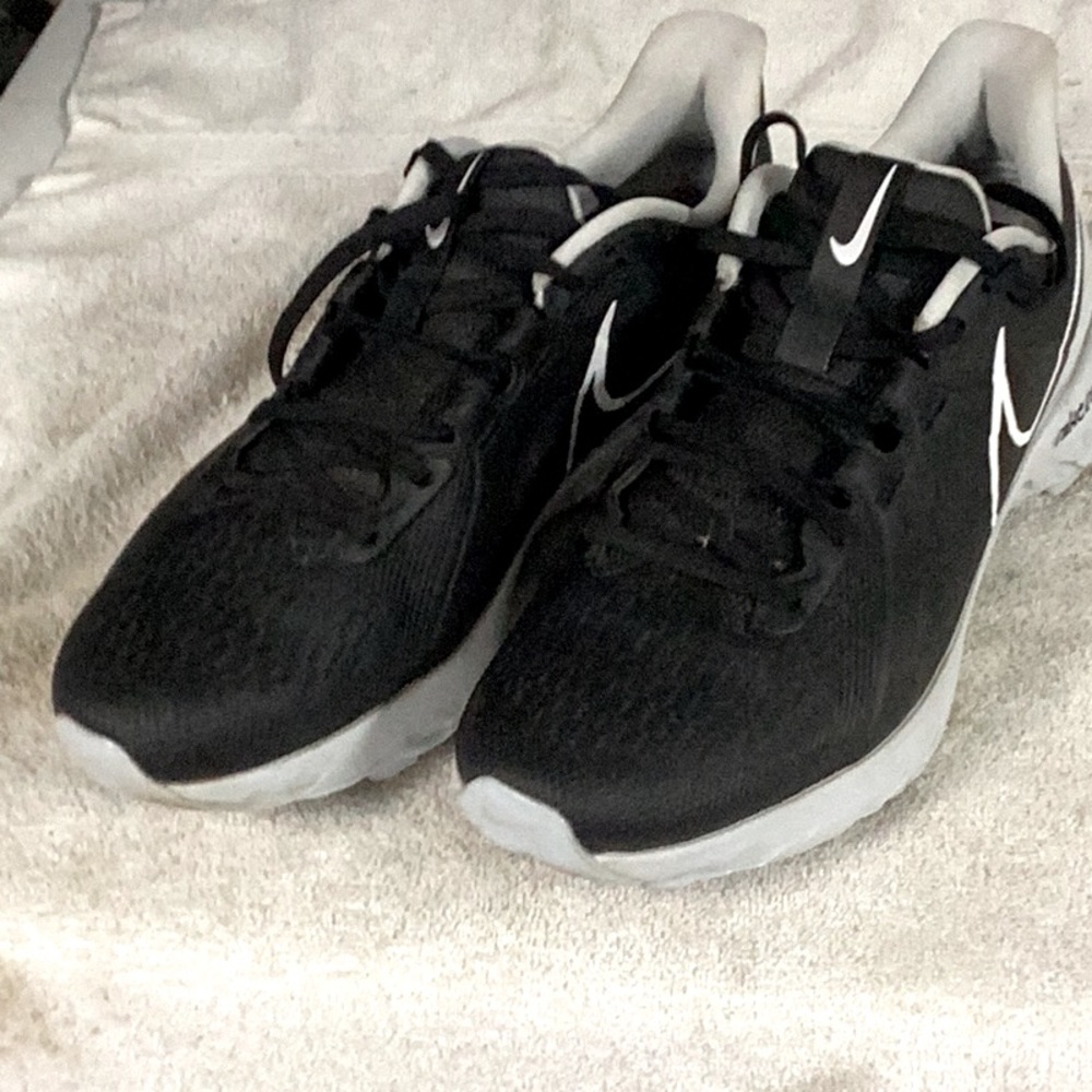 Nike React golf shoes